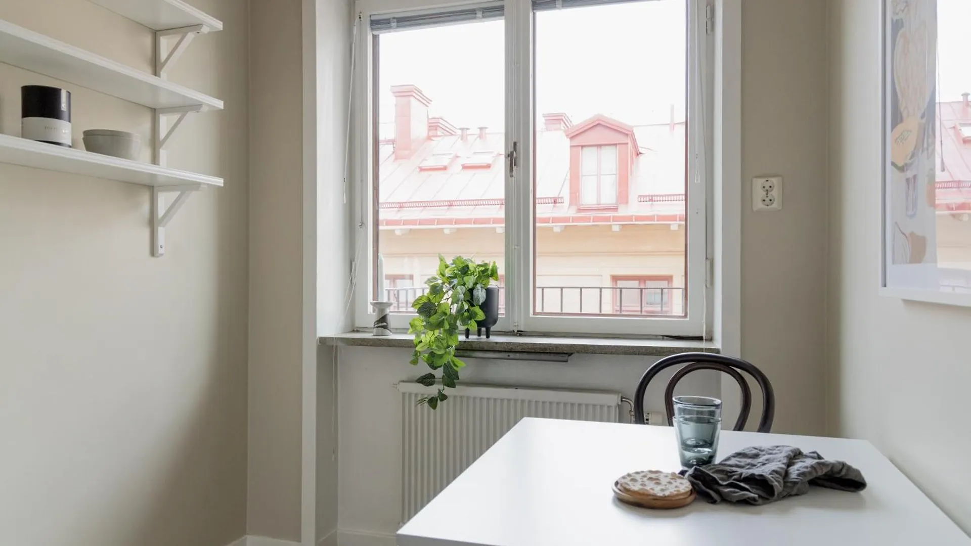 One Room Apartment At Sodermalm Stockholm
