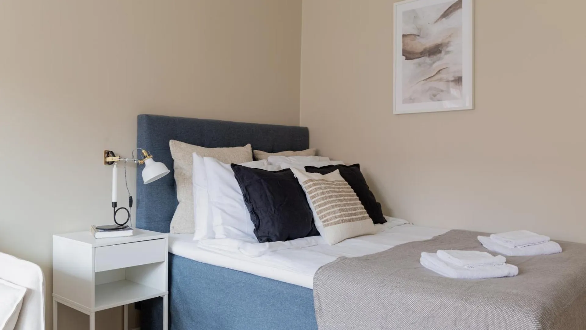 One Room Apartment At Sodermalm Stockholm